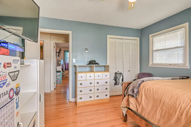 $419,000 | 464 Jonesboro Road, Piney Flats, TN 37686