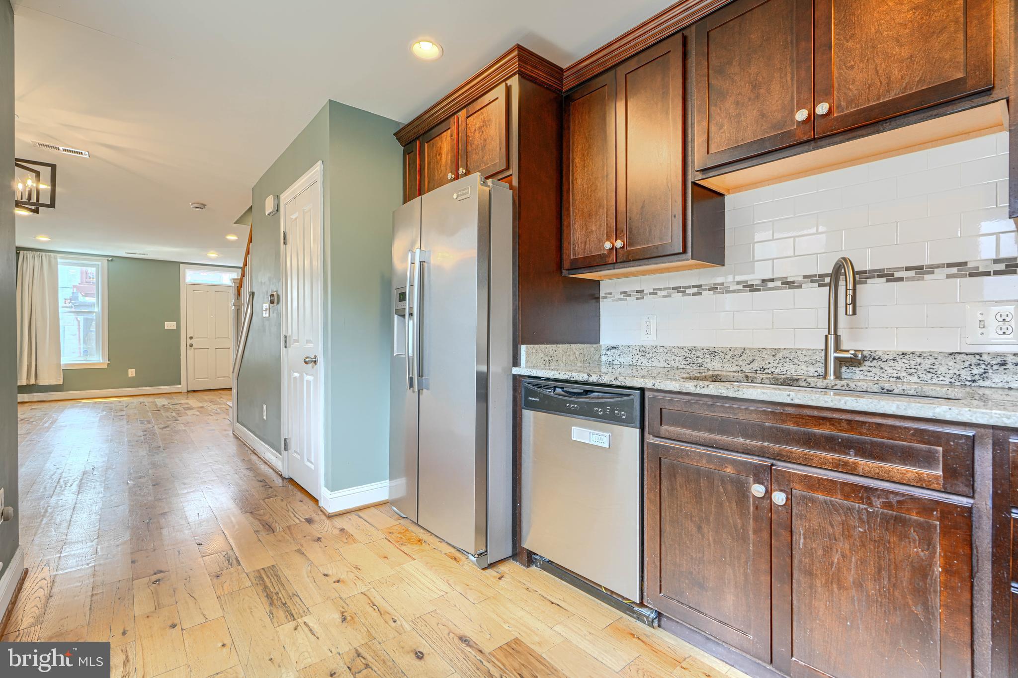 325 South Regester Street Baltimore, MD 21231 - Photo 11 of 41