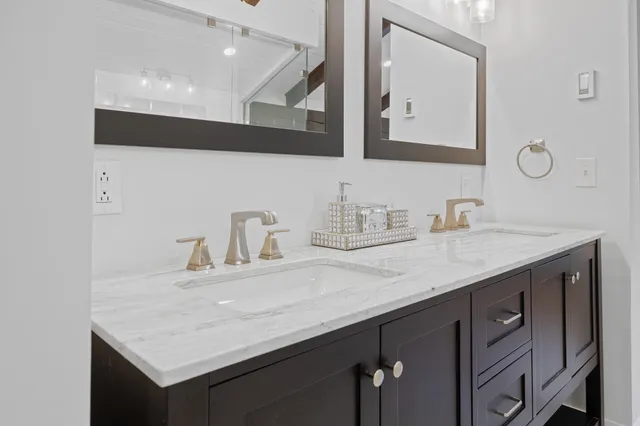 $625,000 | 190 Highway 11, Unit 1, Peru, VT 05152