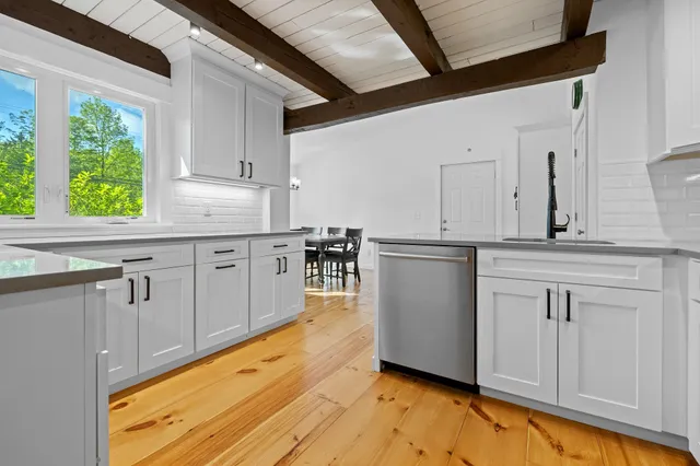 $625,000 | 190 Highway 11, Unit 1, Peru, VT 05152