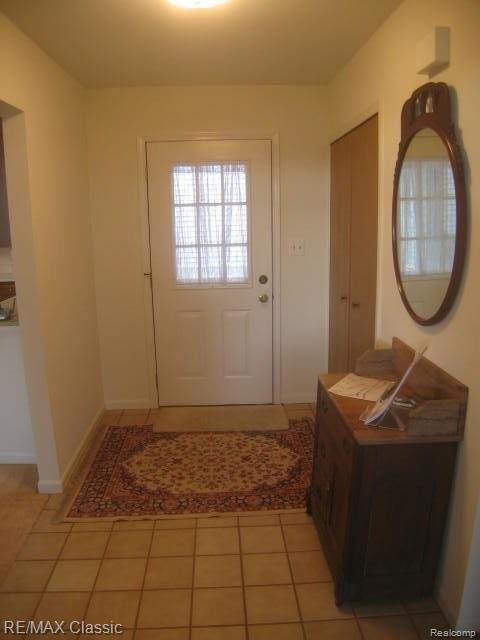 954 Ridge Court, Unit 141 Brighton, MI 48116 - Photo 2 of 14 Entrance