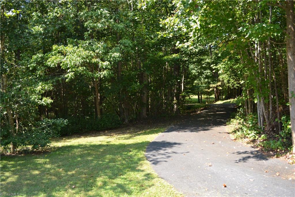 635 Haynes Road Summerfield, NC 27358 - Photo 11 of 18 Gallery Image 11