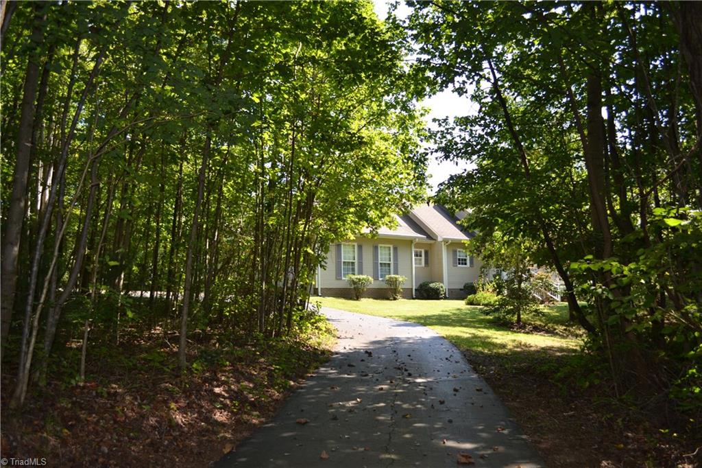 635 Haynes Road Summerfield, NC 27358 - Photo 12 of 18 Gallery Image 12