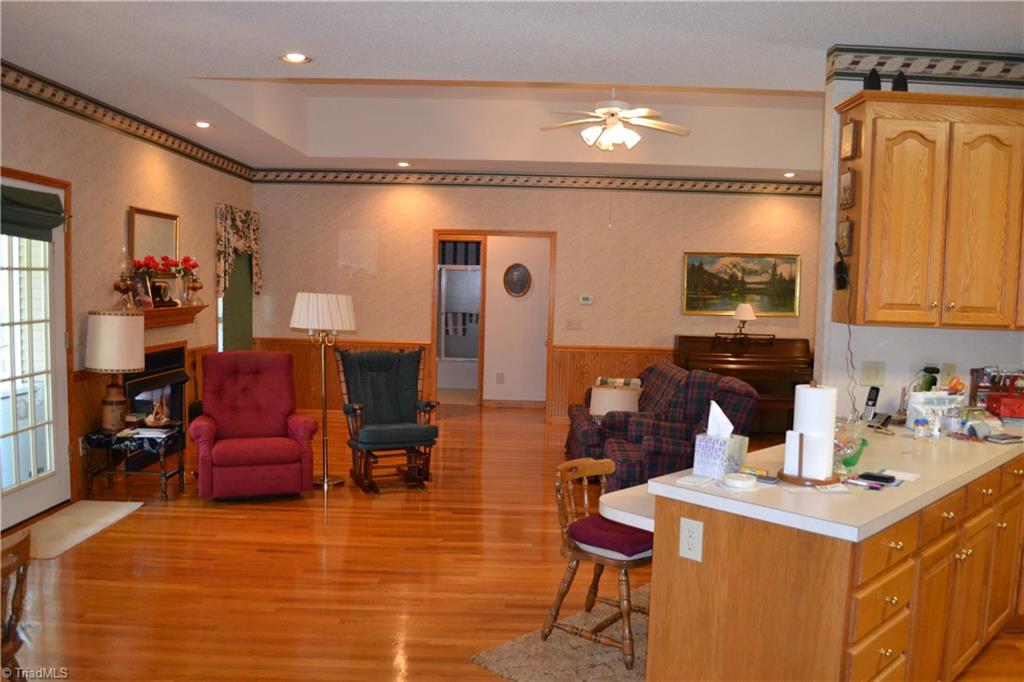 635 Haynes Road Summerfield, NC 27358 - Photo 7 of 18 Gallery Image 7