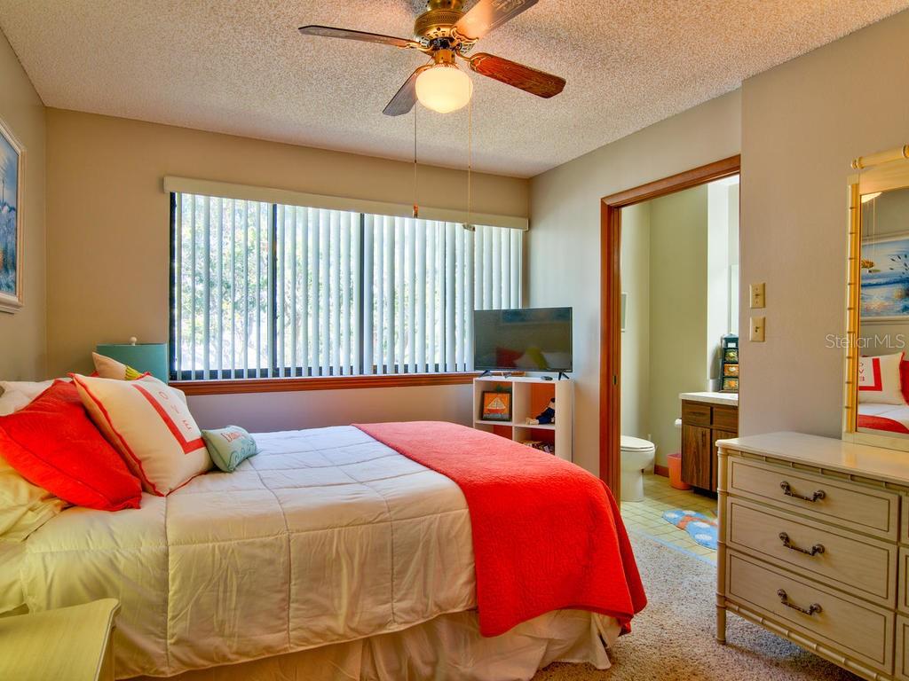 2700 Gulf Boulevard, Unit 2 Indian Rocks Beach, FL 33785 - Photo 12 of 46