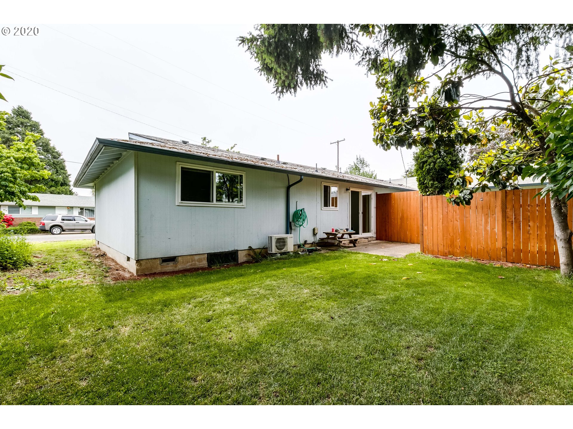 943 56th Place Springfield, OR 97478 - Photo 14 of 32