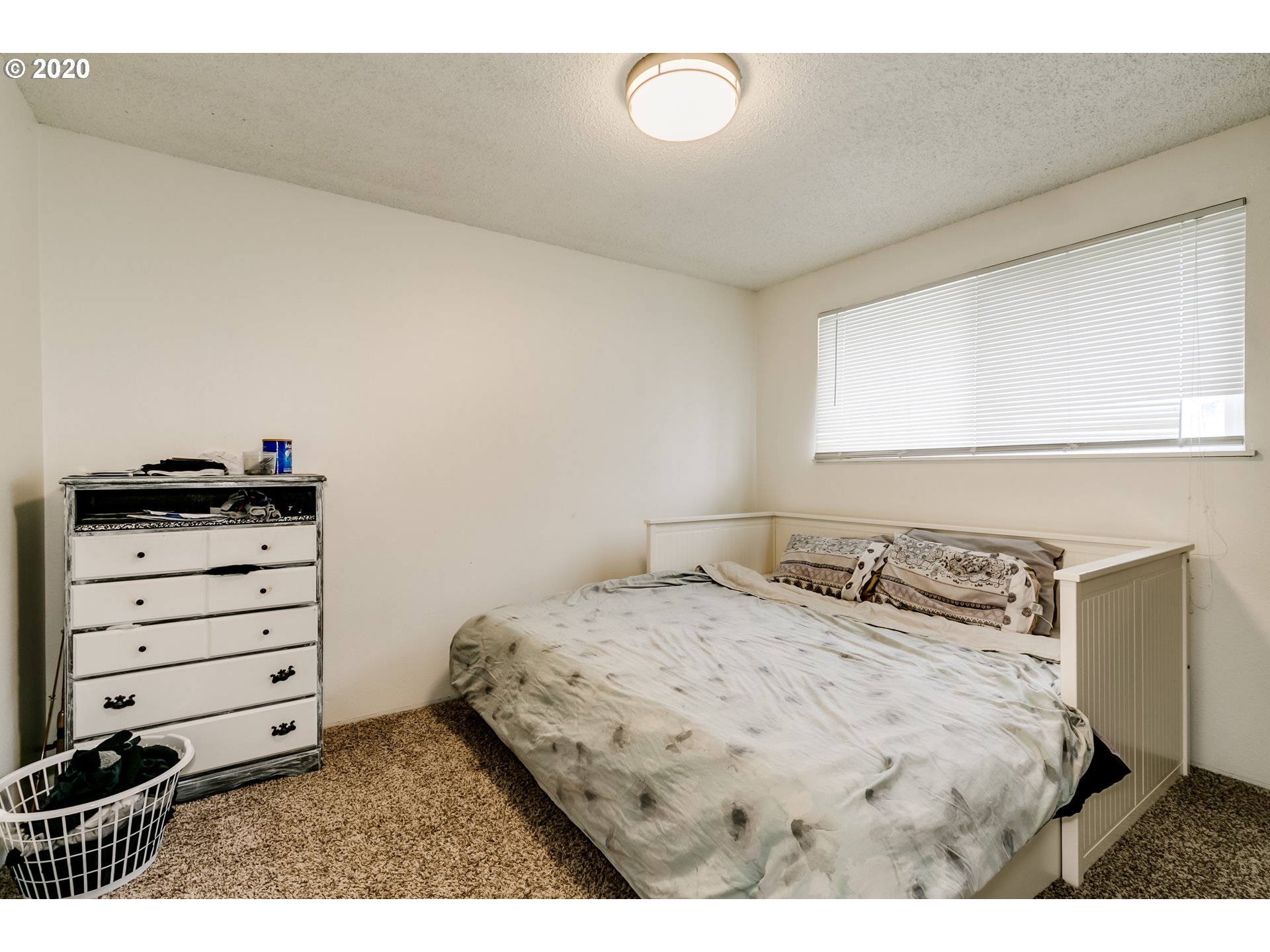 943 56th Place Springfield, OR 97478 - Photo 25 of 32