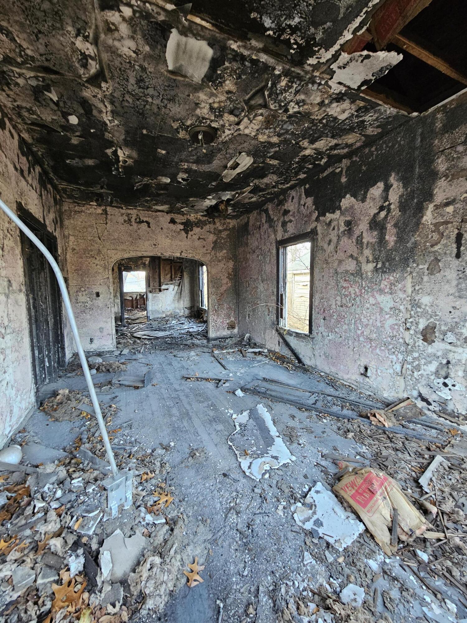 3980 Madison Street Gary, IN 46408 - Photo 5 of 6