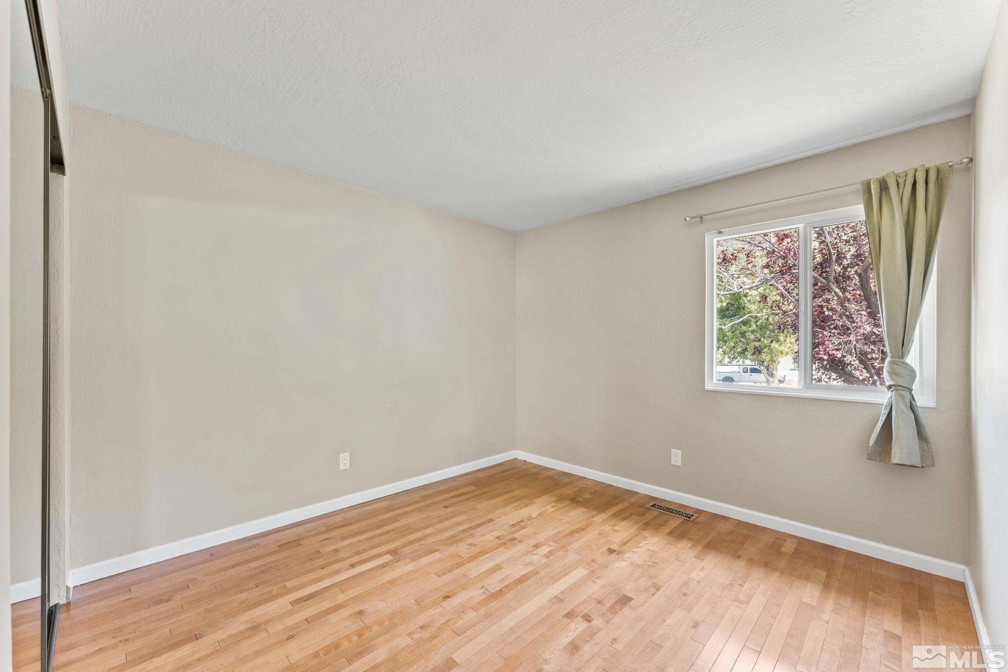 30 Count Fleet Court Reno, NV 89502 - Photo 18 of 40 Photo 18