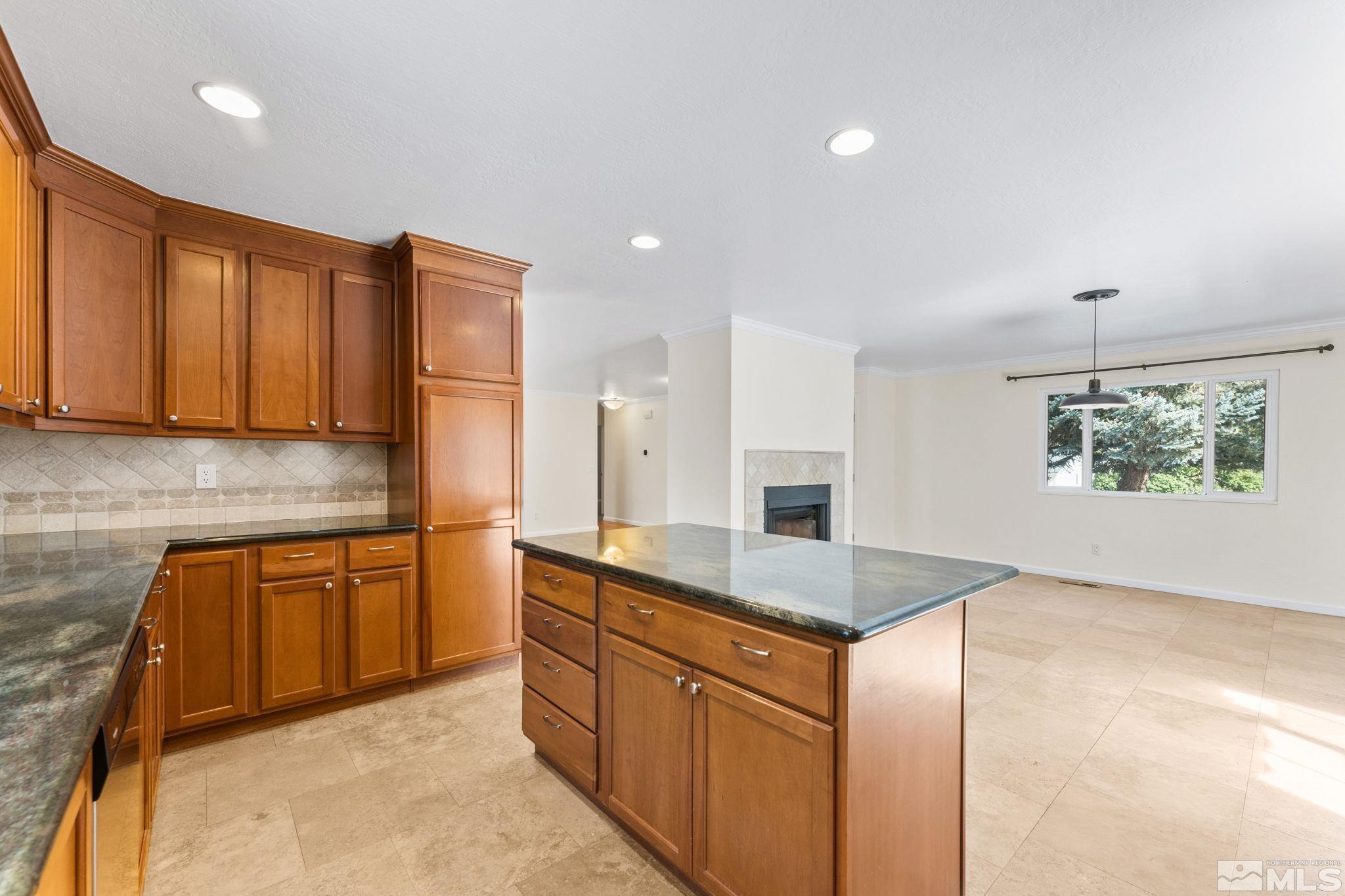 30 Count Fleet Court Reno, NV 89502 - Photo 10 of 40 Photo 10
