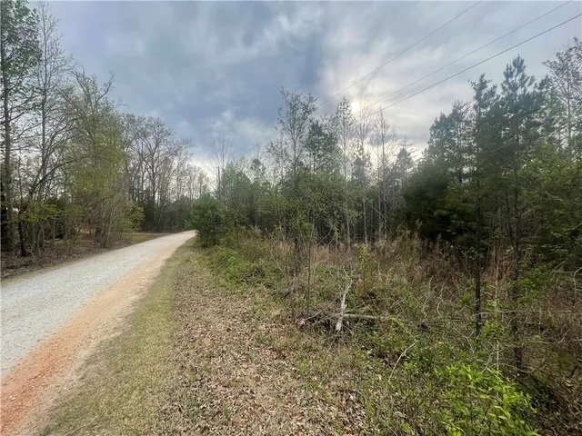 $99,900 | 12 Walnut Drive, Tamassee, SC 29686