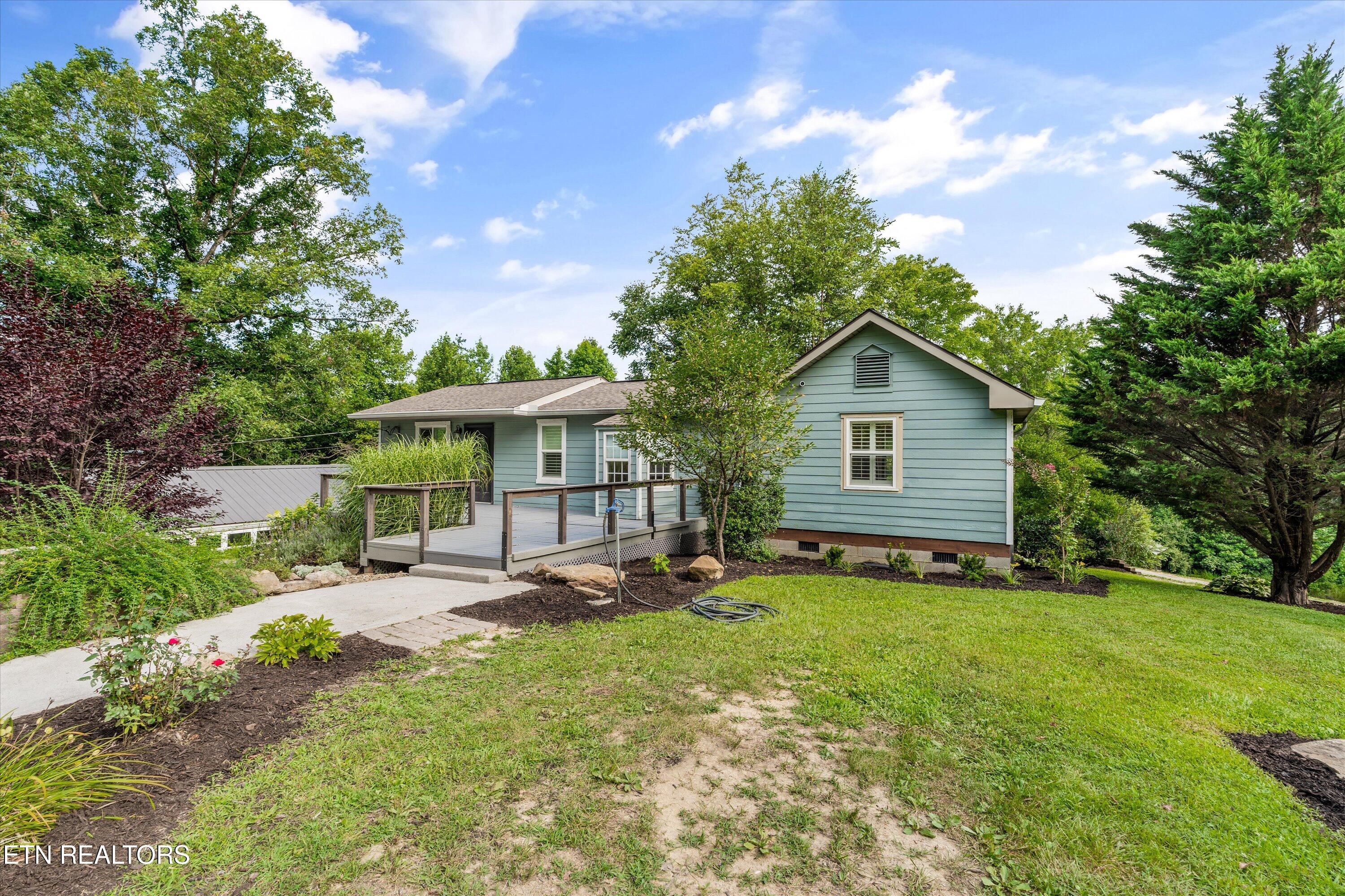 976 Lone Road Pioneer, TN 37847 - Photo 31 of 40 deck
