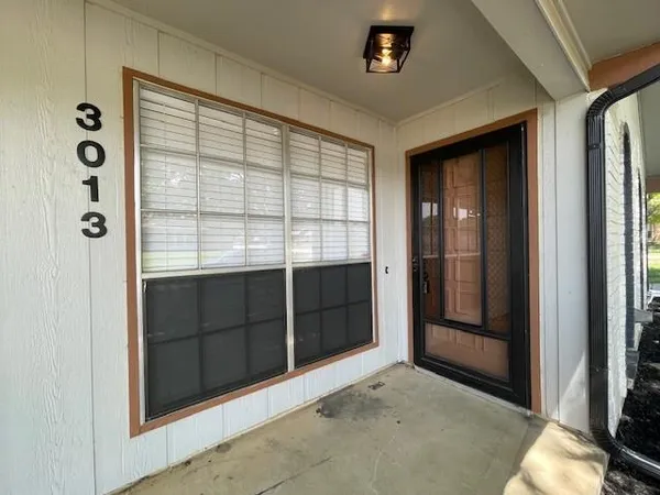 $1,995 | 3013 Penny Lane, Euless, TX 76039