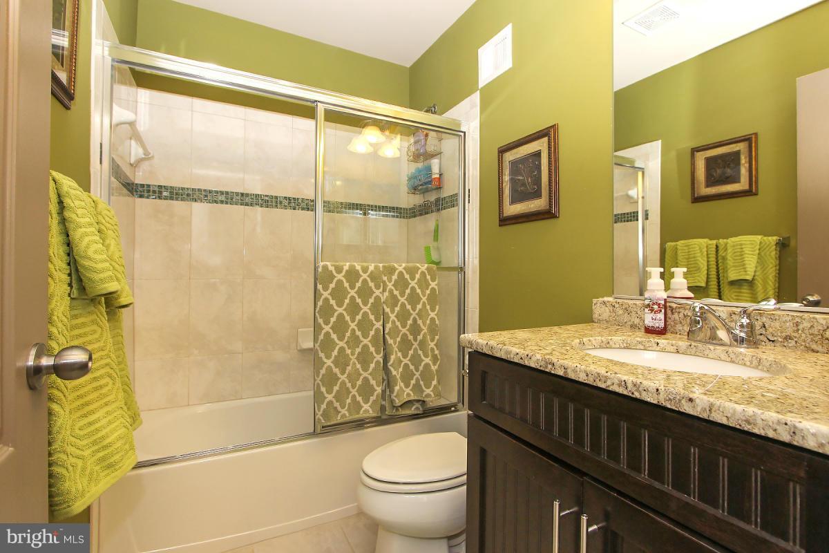 14409 Clay Rock Lane Silver Spring, MD 20906 - Photo 22 of 30 Bath