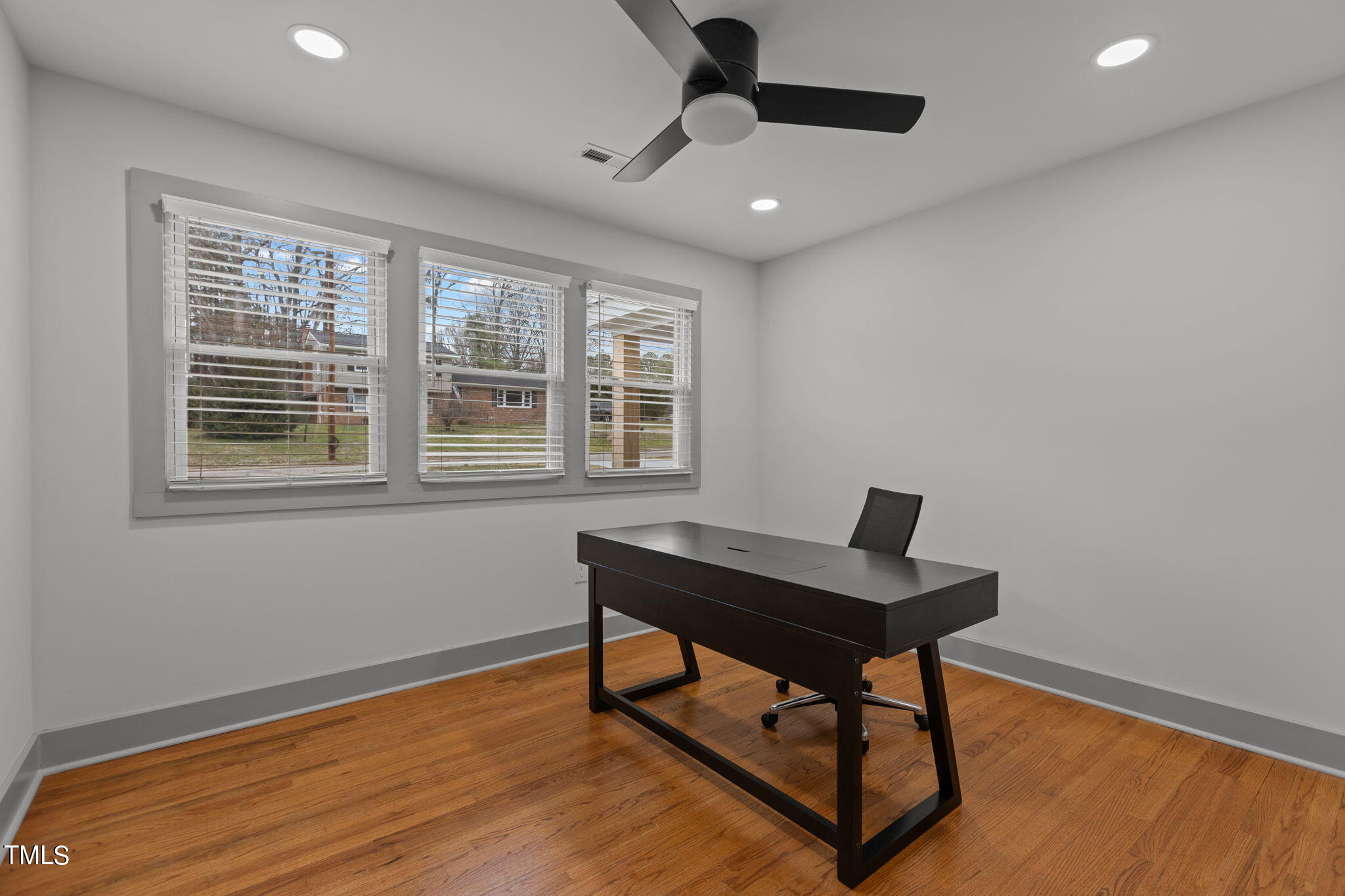 1016 Wofford Lane Raleigh, NC 27609 - Photo 21 of 50 20-web-or-mls-IMGL0304