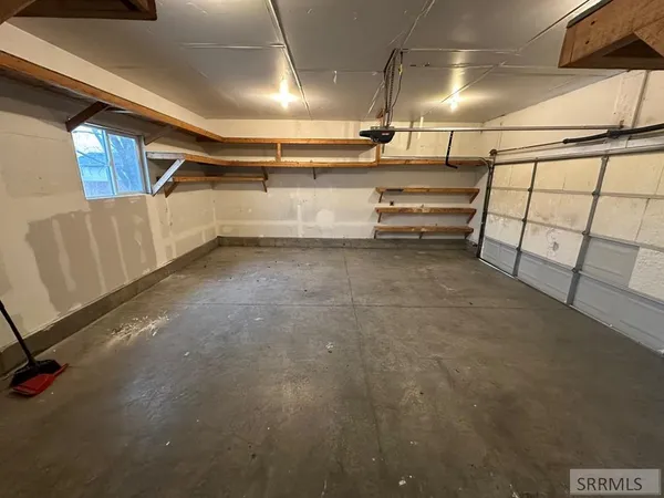 $2,200 | 4425 Dixie Street, Idaho Falls, ID 83401