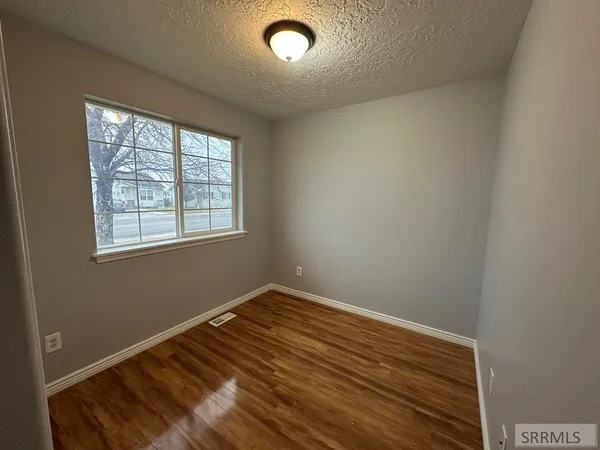 $2,200 | 4425 Dixie Street, Idaho Falls, ID 83401