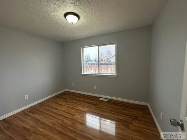 $2,200 | 4425 Dixie Street, Idaho Falls, ID 83401