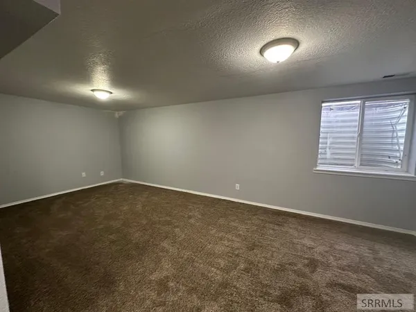 $2,200 | 4425 Dixie Street, Idaho Falls, ID 83401