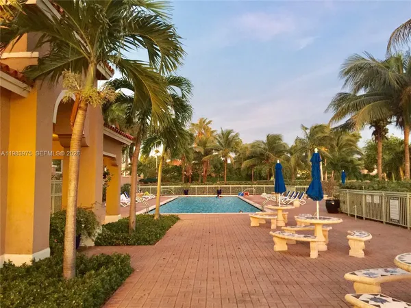 a view of a yard in front of a house