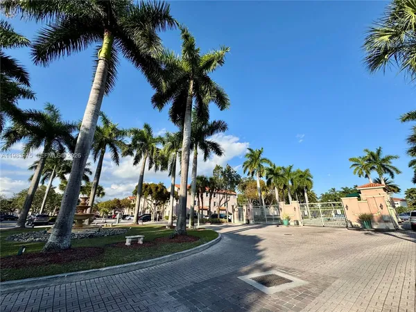 $2,800 | 6520 Northwest 114th Avenue, Unit 1601, Doral, FL 33178