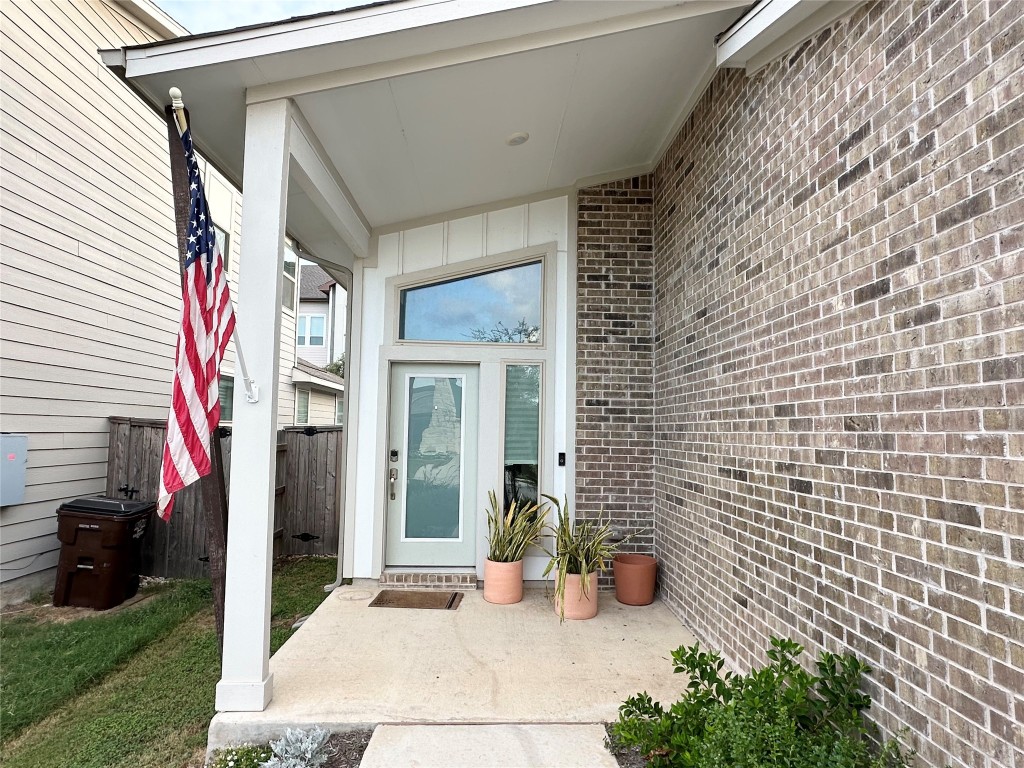8600 Cumbrae Lane Austin, TX 78744 - Photo 19 of 29 Entrance to property with brick siding