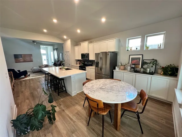 $2,400 | 8600 Cumbrae Lane, Austin, TX 78744