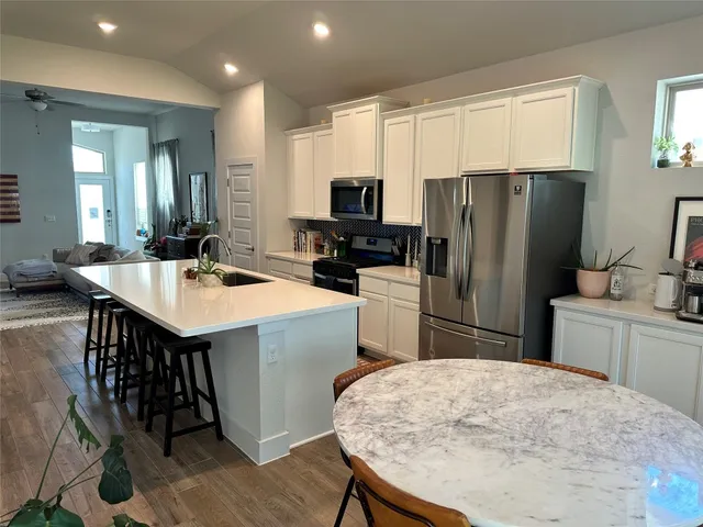 $2,400 | 8600 Cumbrae Lane, Austin, TX 78744