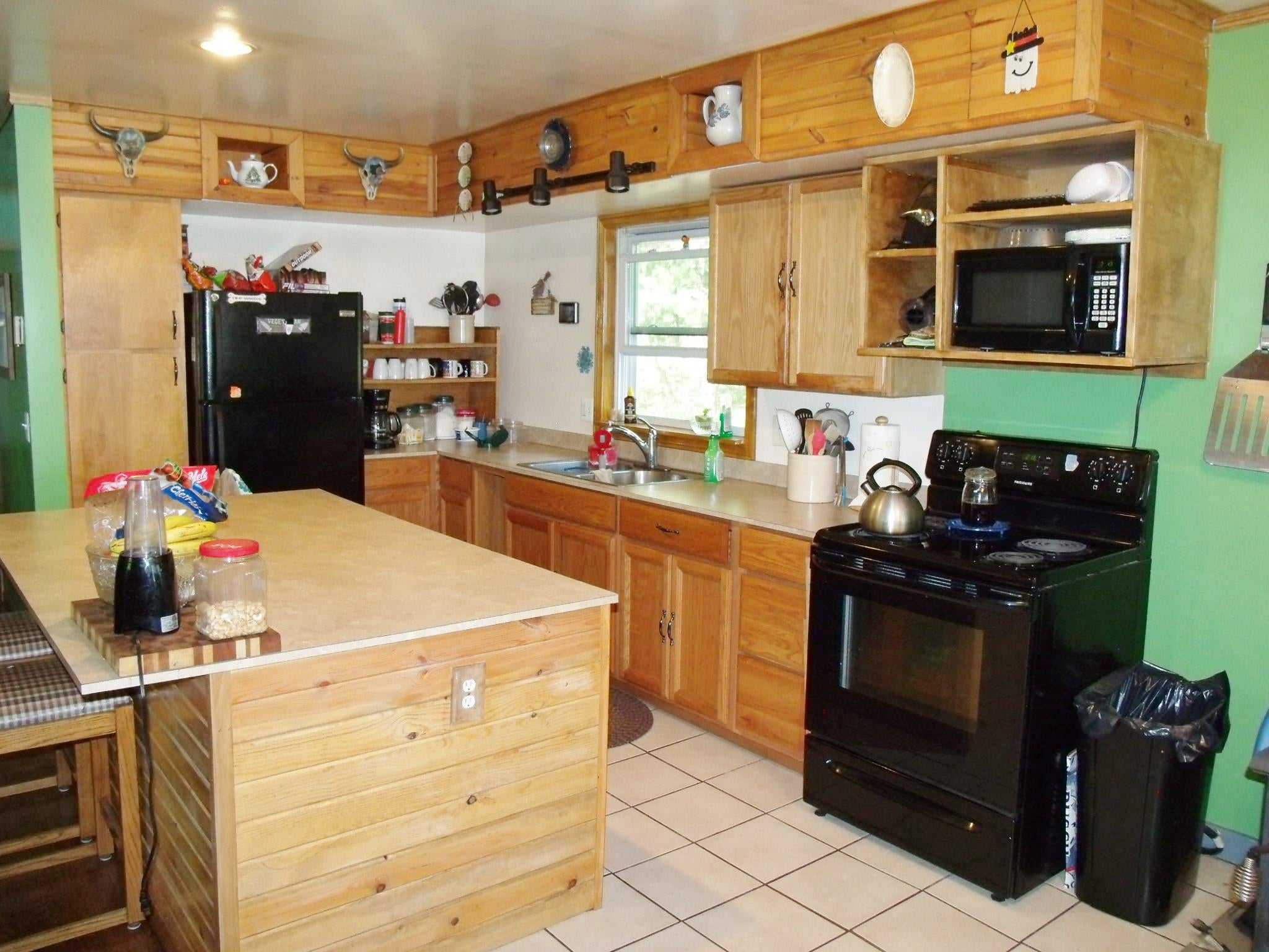1910 Slater Road Indian River, MI 49749 - Photo 7 of 43 Gallery Image 7
