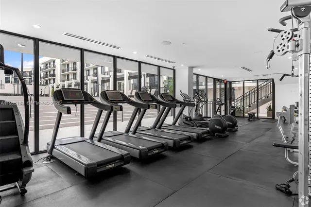 $4,595 | 1155 Northeast 126th Street, Unit 748, North Miami, FL 33161