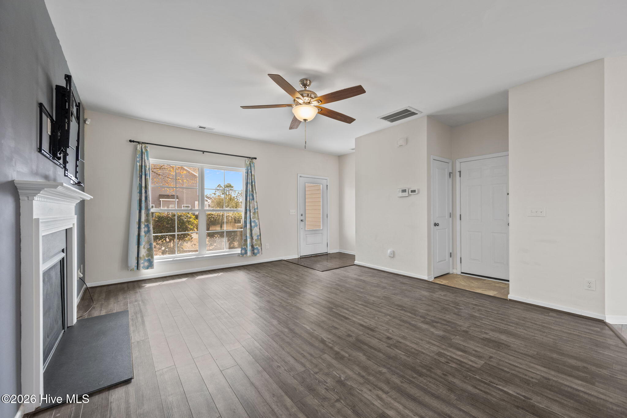 106 Porch Swing Way Holly Ridge, NC 28445 - Photo 9 of 47 26-web-or-mls-_RAD2855