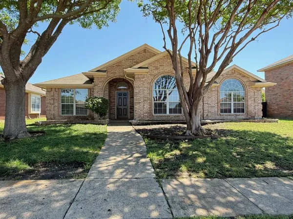 $2,395 | 621 Oak Forest Lane, Allen, TX 75002