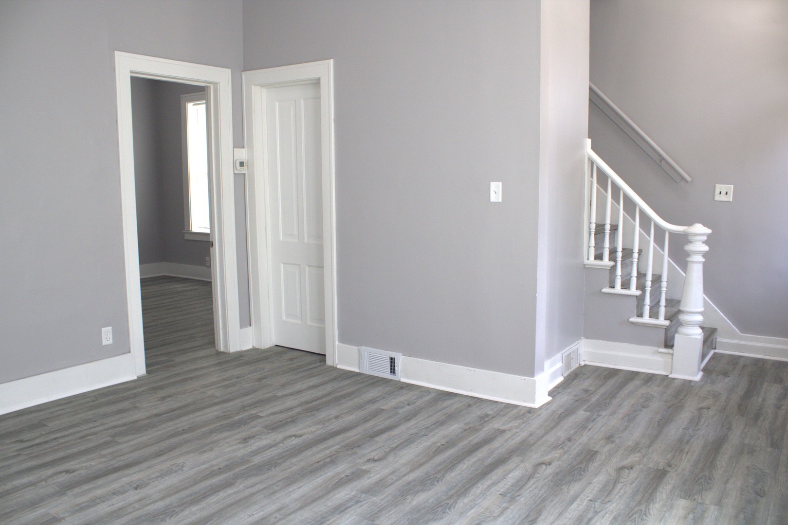 216 Fifth Street Aurora, IL 60505 - Photo 4 of 13