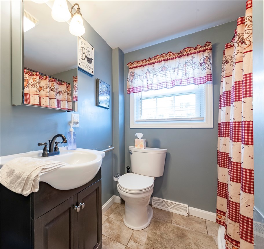 80 Oakland Avenue Pawtucket, RI 02861 - Photo 14 of 22