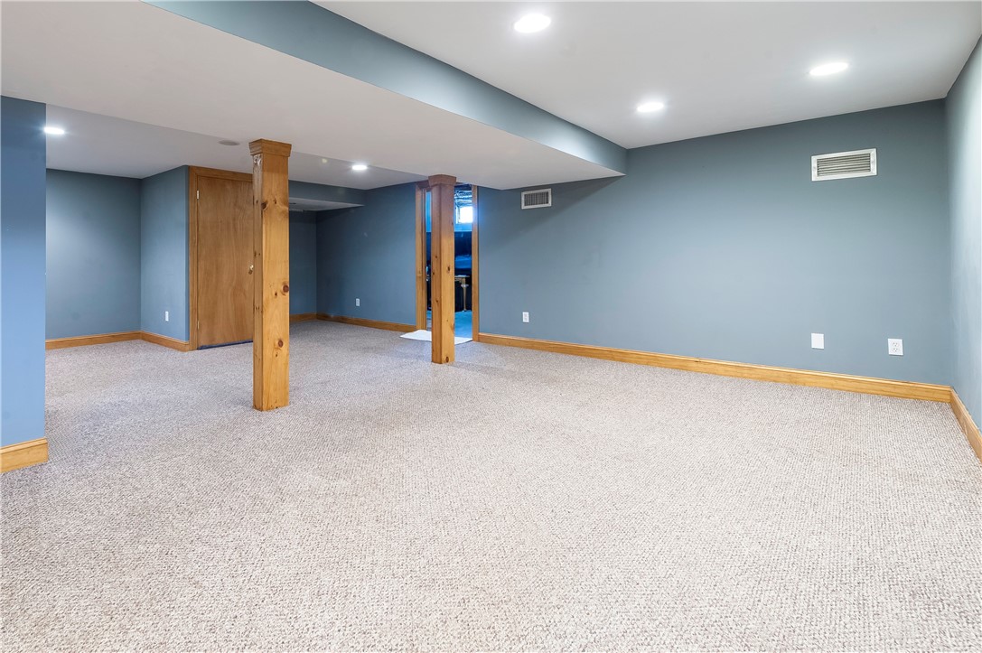 80 Oakland Avenue Pawtucket, RI 02861 - Photo 16 of 22