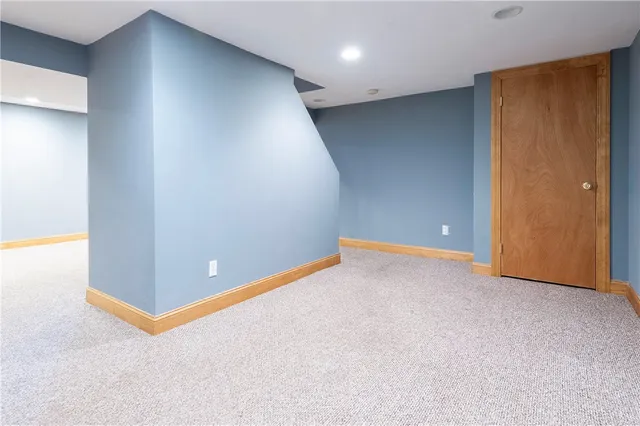 $399,900 | 80 Oakland Avenue, Pawtucket, RI 02861