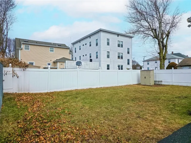$399,900 | 80 Oakland Avenue, Pawtucket, RI 02861