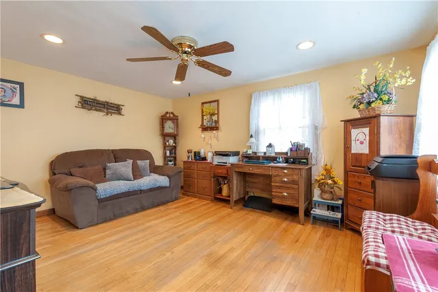 $399,900 | 80 Oakland Avenue, Pawtucket, RI 02861