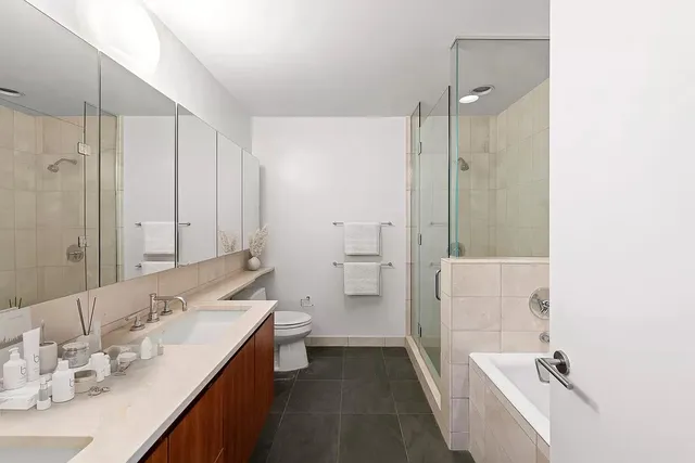 $2,800,000 | 255 Hudson Street, Unit 5AW | Hudson Square