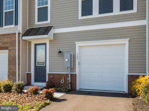 $2,199 | 127 Keller Court, Winchester, VA 22602