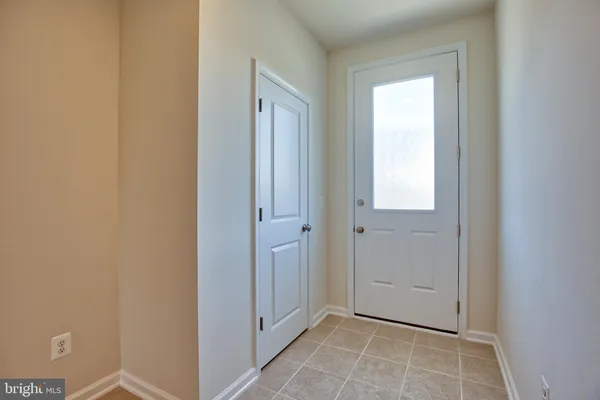 $2,199 | 127 Keller Court, Winchester, VA 22602