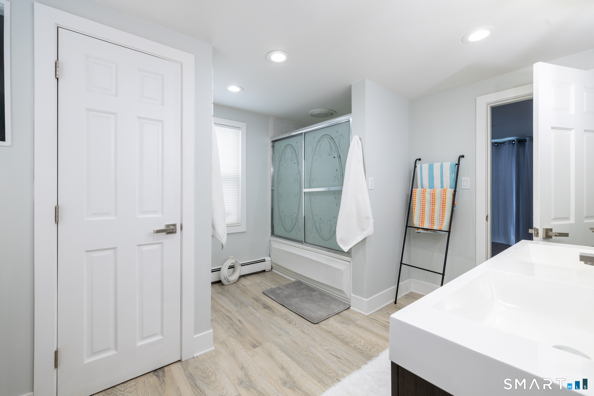 59 Macnamara Street Waterbury, CT 06708 - Photo 23 of 38