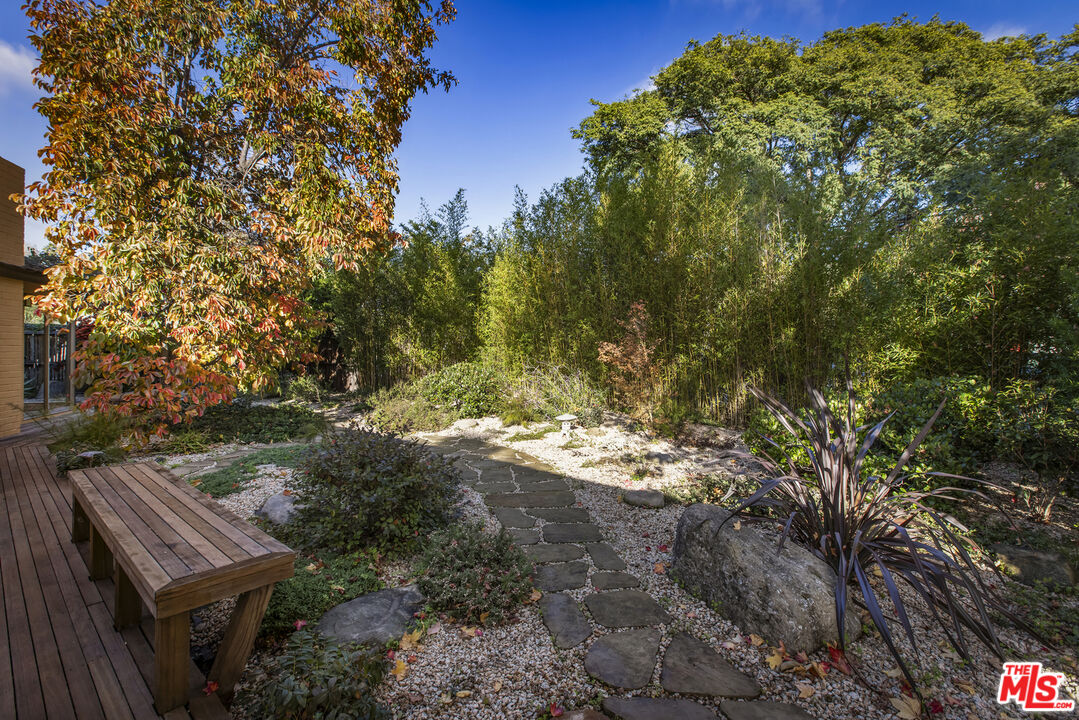 921 North San Marcos Road Santa Barbara, CA 93111 - Photo 7 of 44 a view of backyard with green space