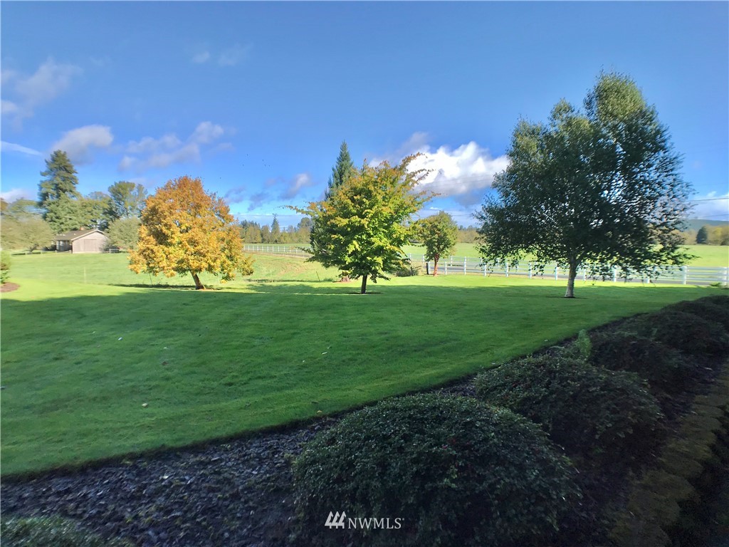 523 Wagner Road Centralia, WA 98531 - Photo 40 of 40 a view of a golf course with a garden