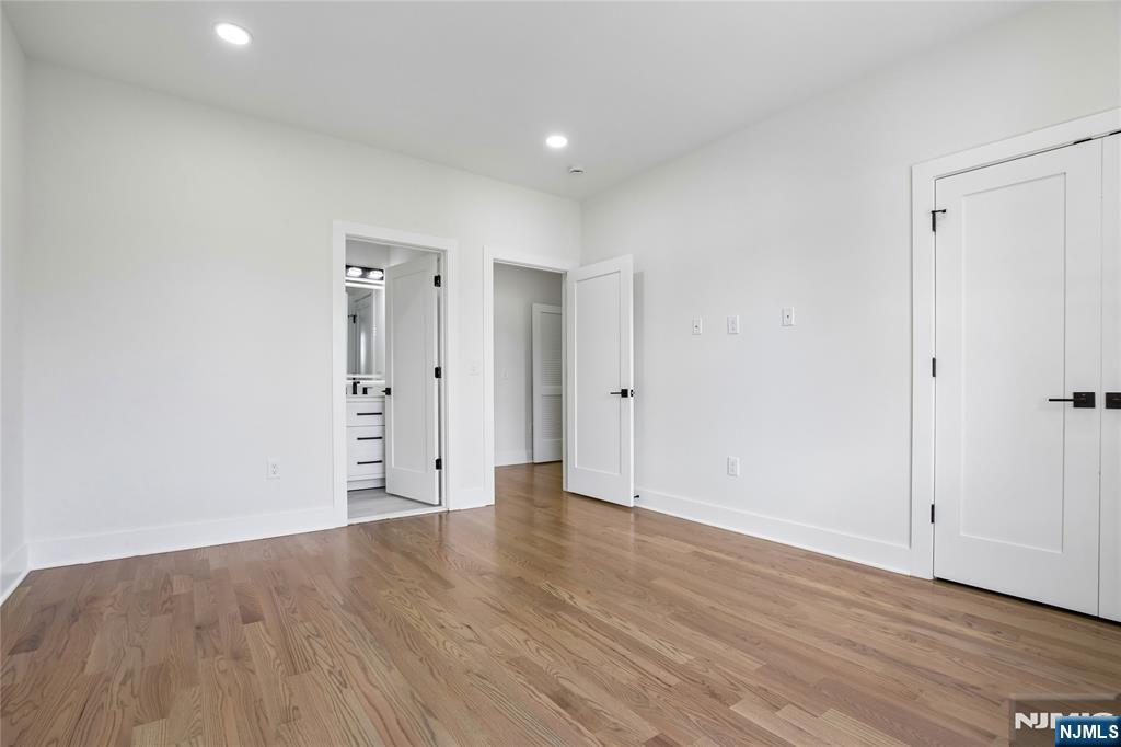318 East Halsey Road Parsippany, NJ 07054 - Photo 23 of 38