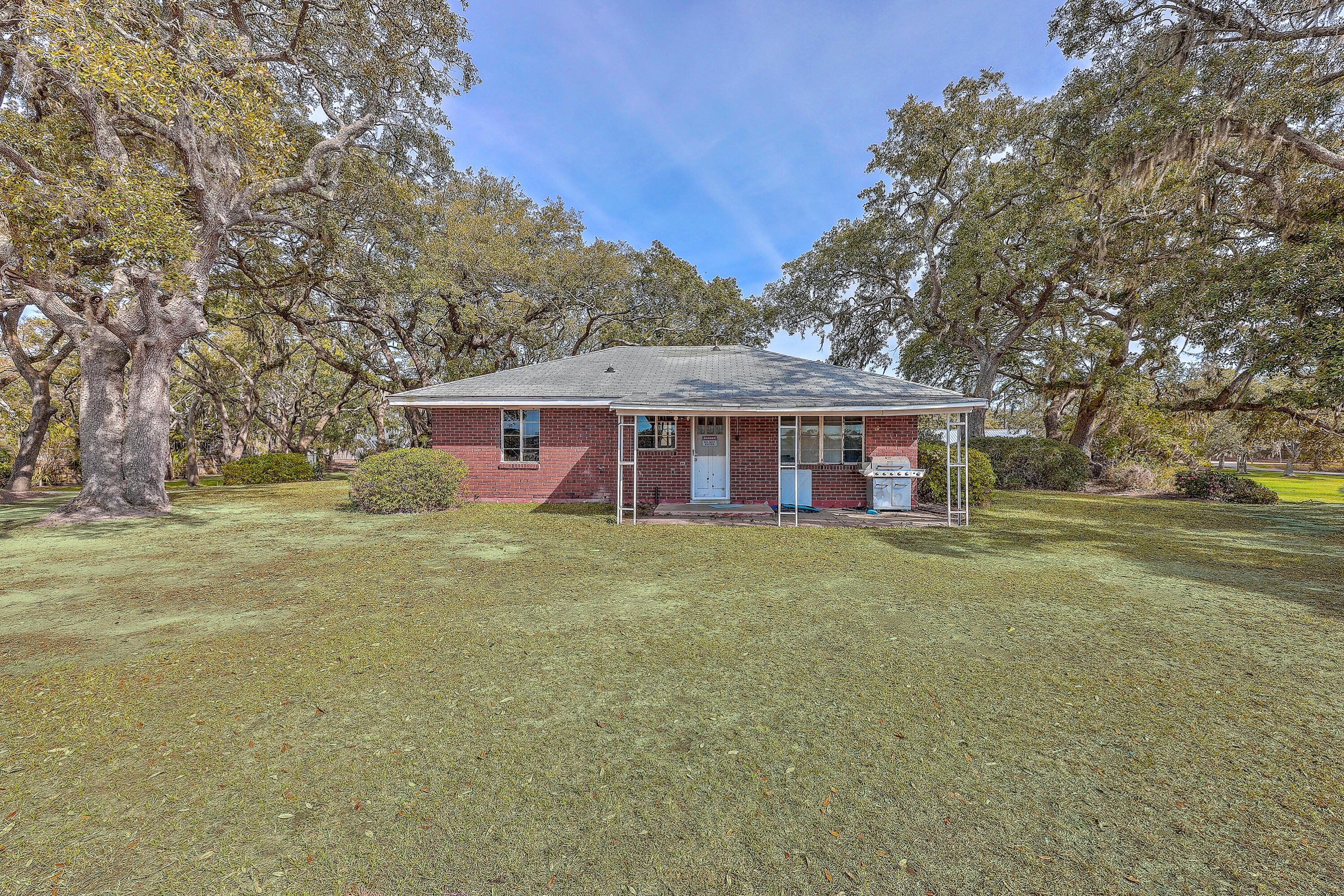 185 Wappoo Road Charleston, SC 29407 - Photo 34 of 65 ZYN_0295_296_297_298_299_300_301