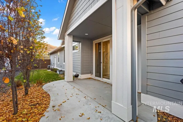 $675,000 | 3421 West Hidden Springs Drive, Boise, ID 83714