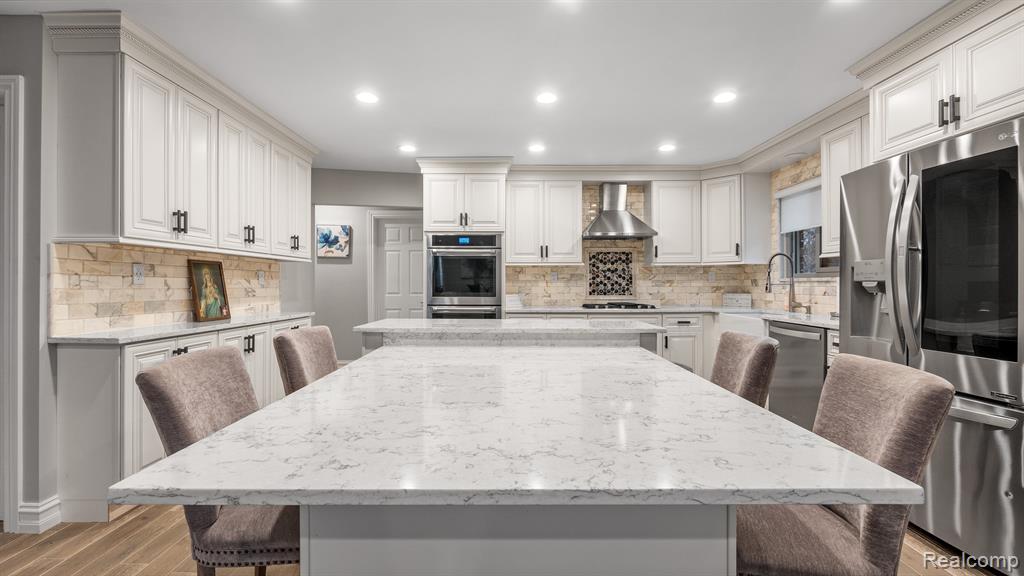 3693 Old Creek Road Rochester Hills, MI 48307 - Photo 7 of 30