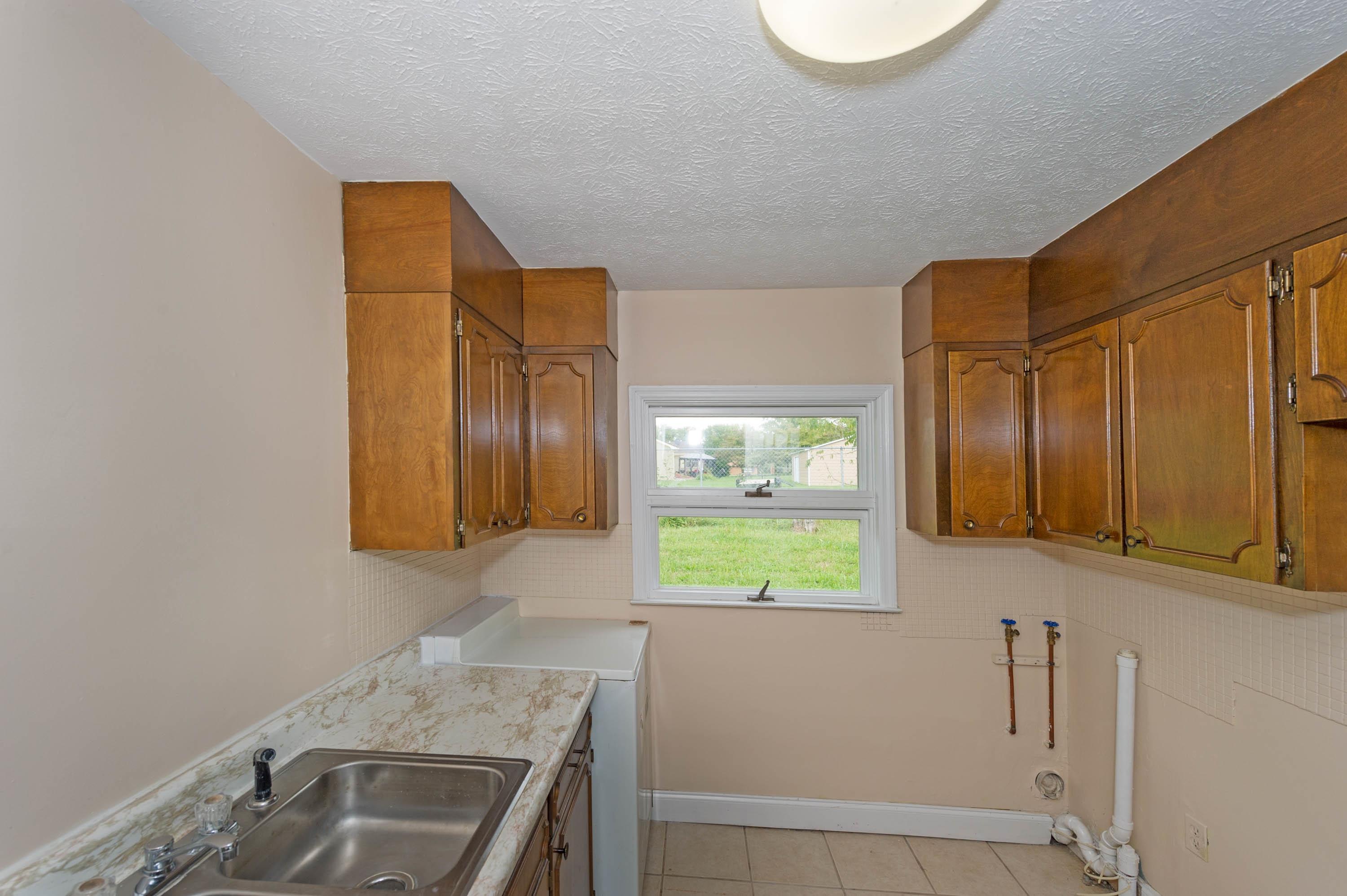 209 South High Knob Road La Follette, TN 37766 - Photo 13 of 16 _F323440-Edit