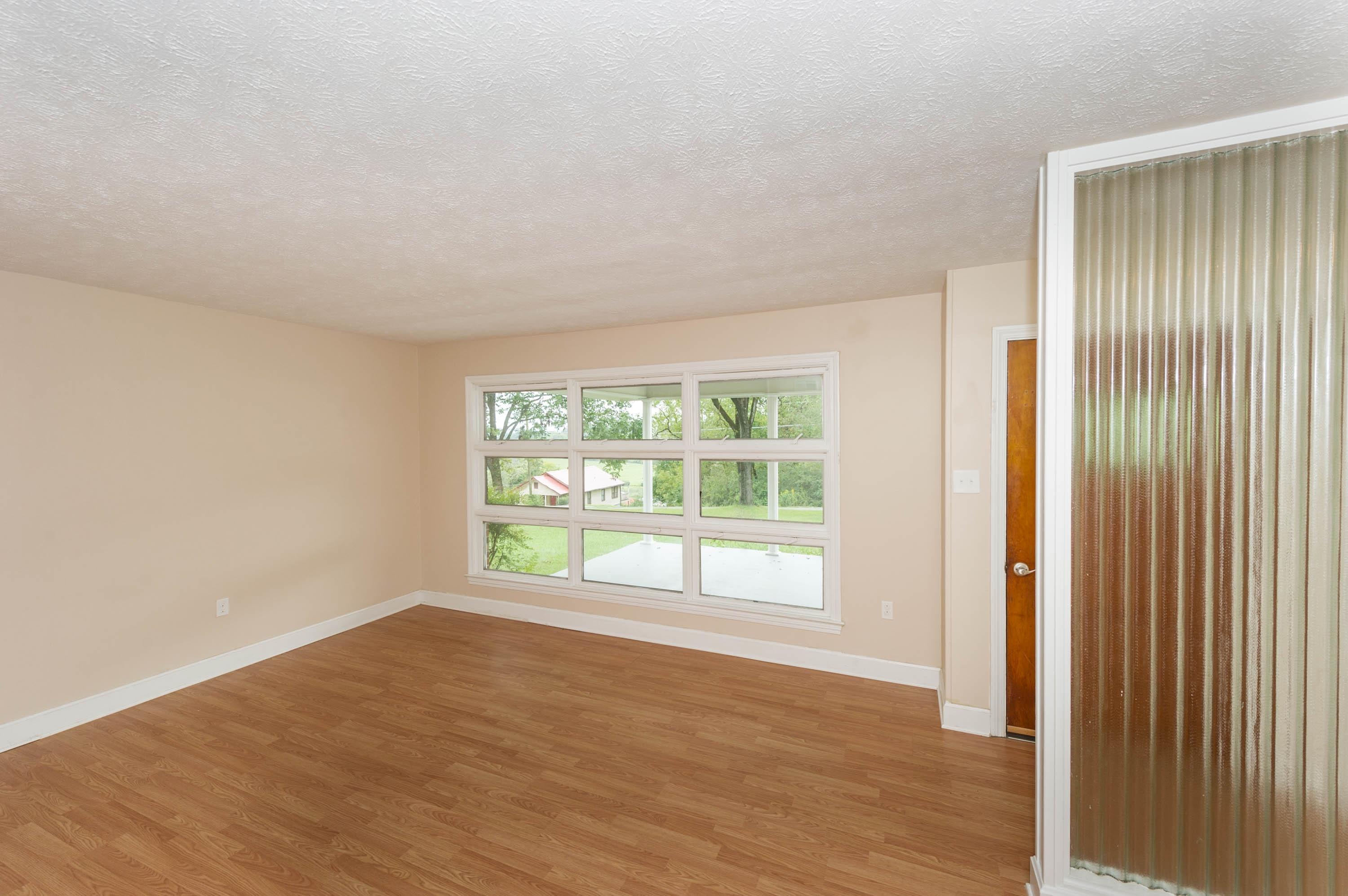 209 South High Knob Road La Follette, TN 37766 - Photo 10 of 16 _F323433